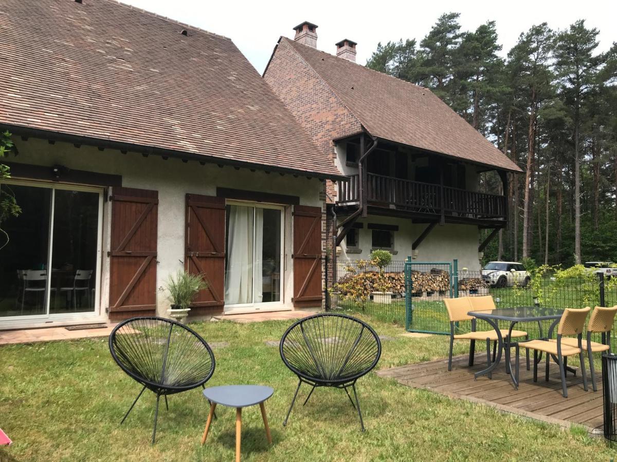 Logement Avec Acces Piscine Chaumont-sur-Tharonne Exterior foto